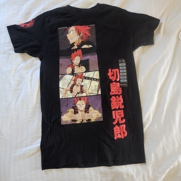 My Hero Academia, Hot Topic T-shirt NEW size xs - Picture 1 of 6
